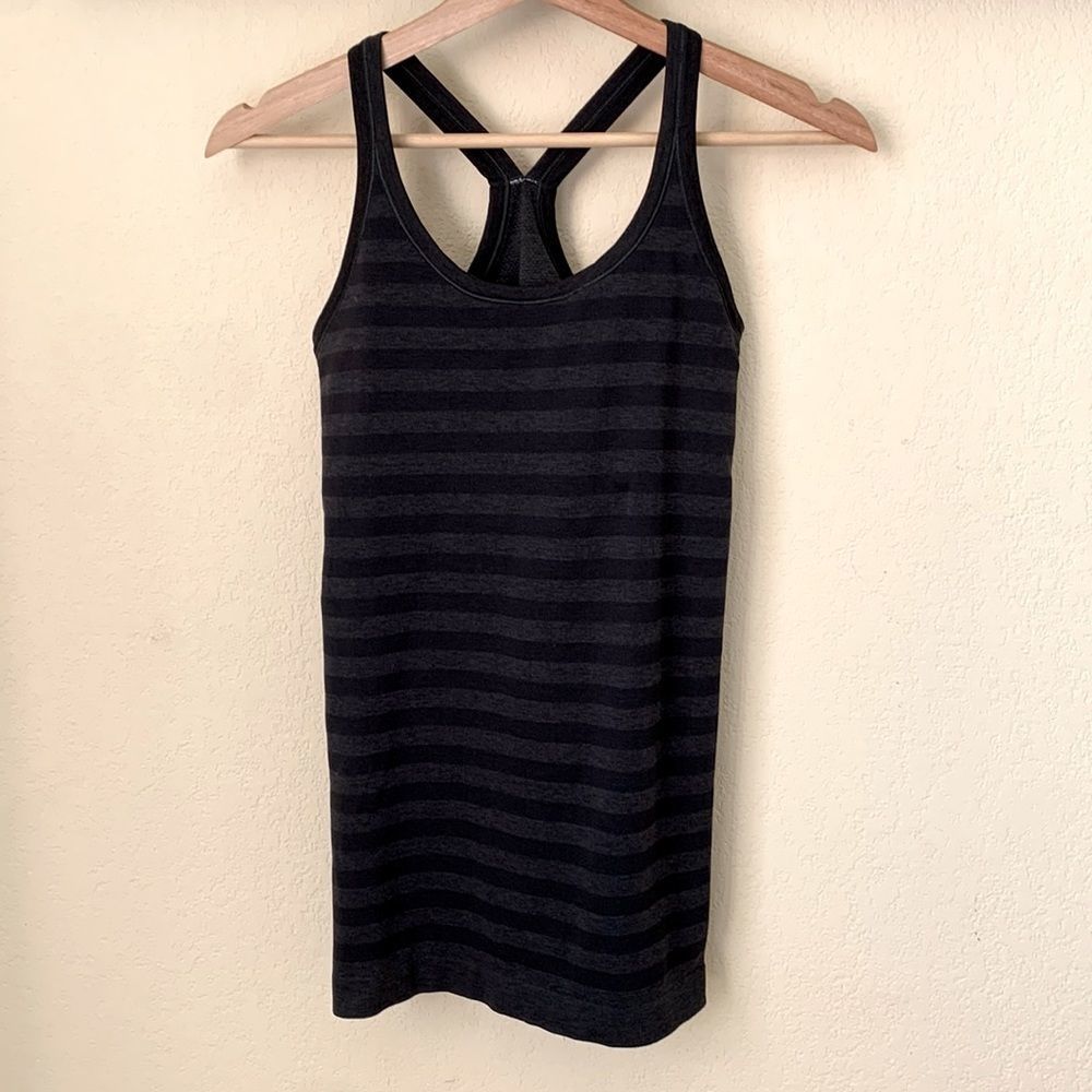 Lululemon Top - Picture 2 of 4